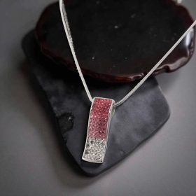 Pink Light Crystal medál + lánc