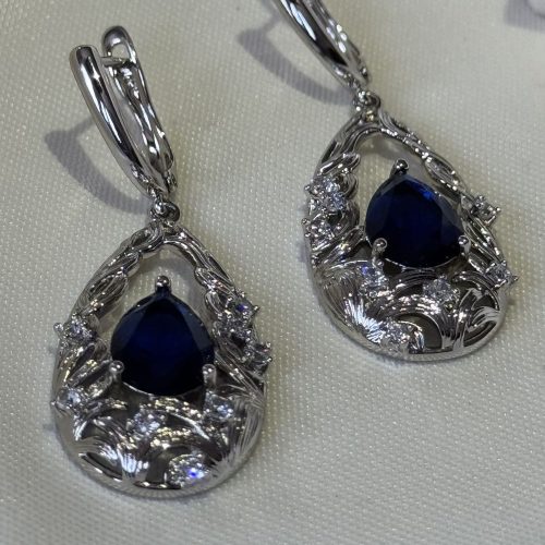 Margaret Blue Elegant