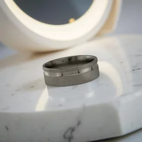 Zephyr Brushed Silver Elegant