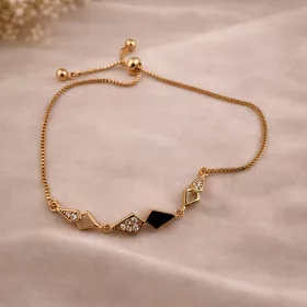 Triang Black and White